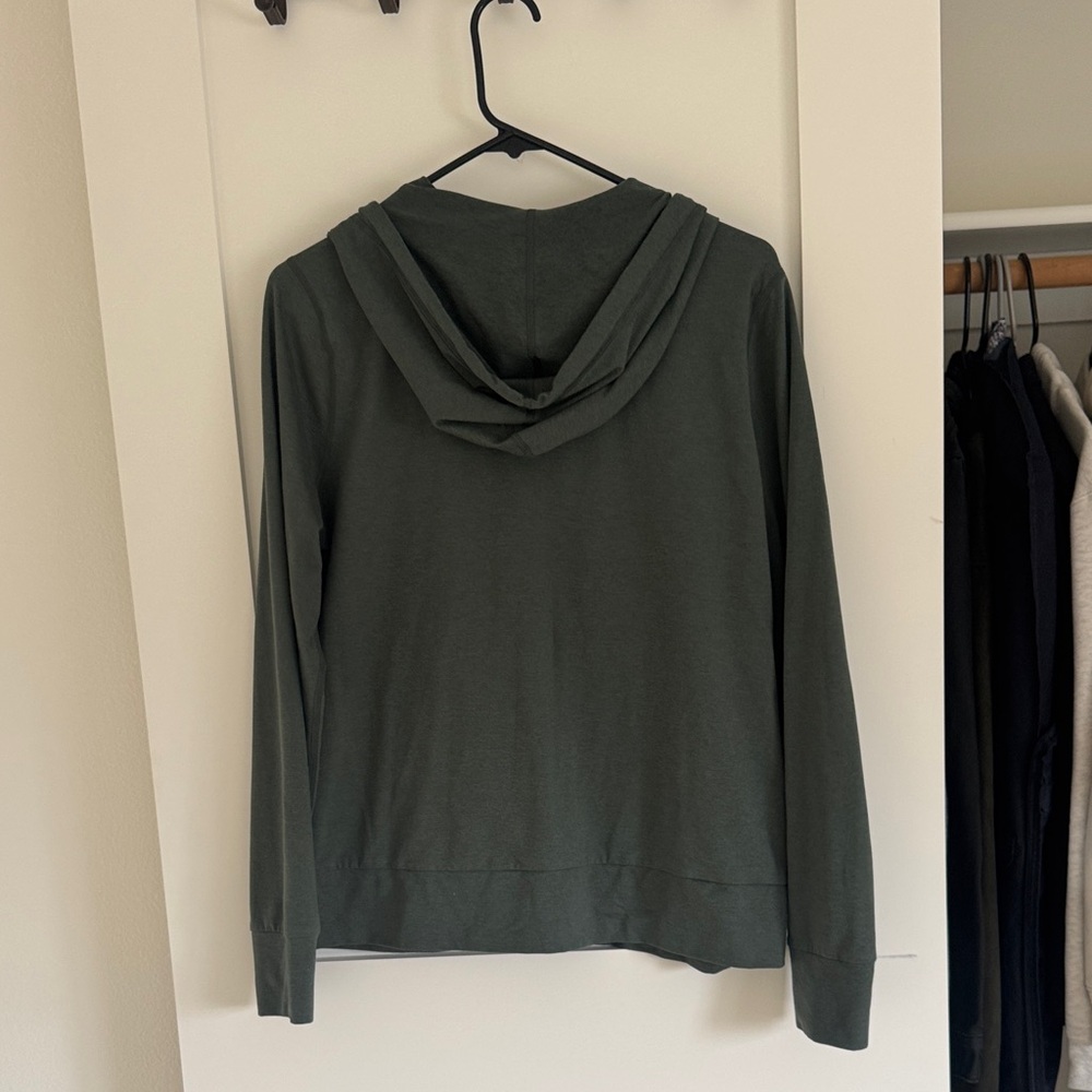Vuori Green Zip-Up Hoodie - Picture 5 of 5